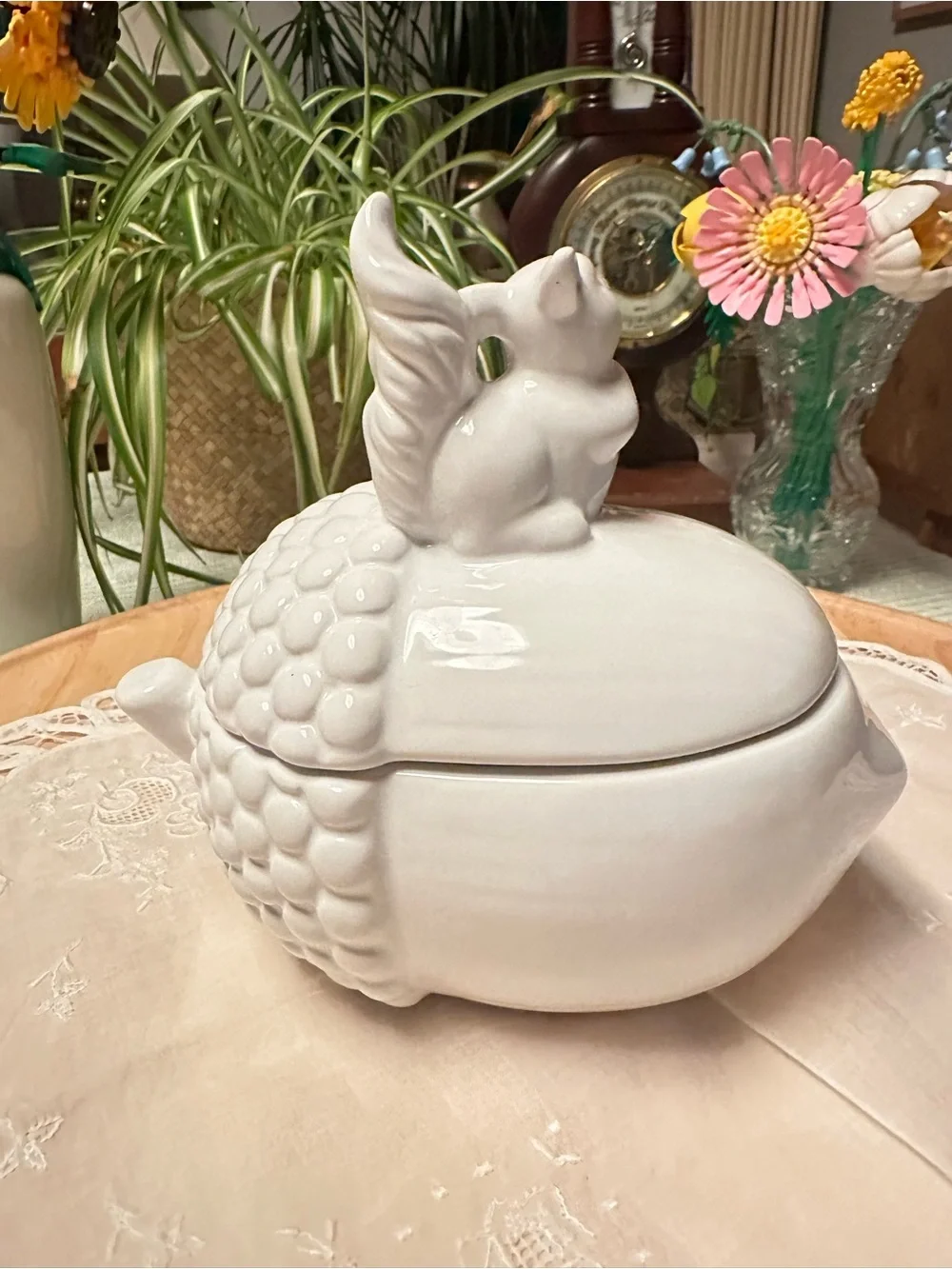 Elements White Ceramic Squirrel Acorn Cookie Jar Fall Woodland Decor